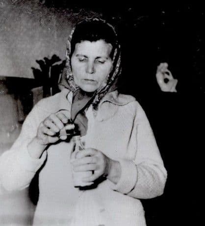 Irena Čubírková pri rekonštrukcii vraždy, zdroj: misteria.estranky.sk