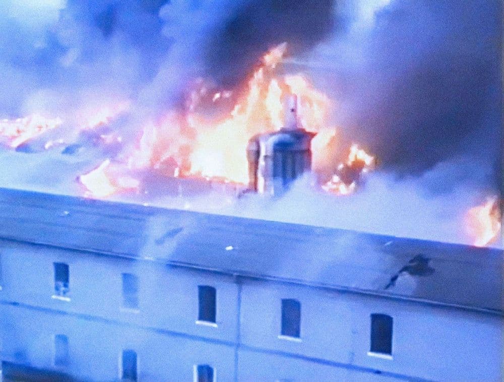 Horiaca strecha väznice, zdroj: aktualne.cz