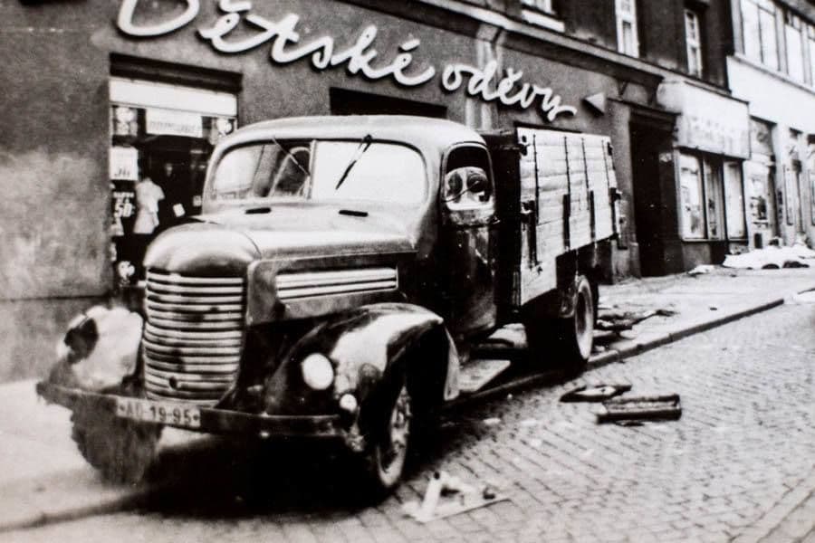 Nákladné auto Praga RN, zdroj: Interez